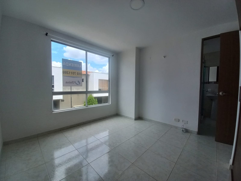 Casa En Arriendo - Ciudad Country, Cali