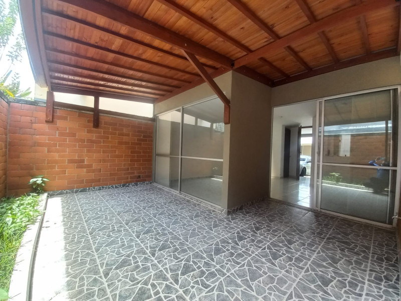 Casa En Arriendo - Ciudad Country, Cali