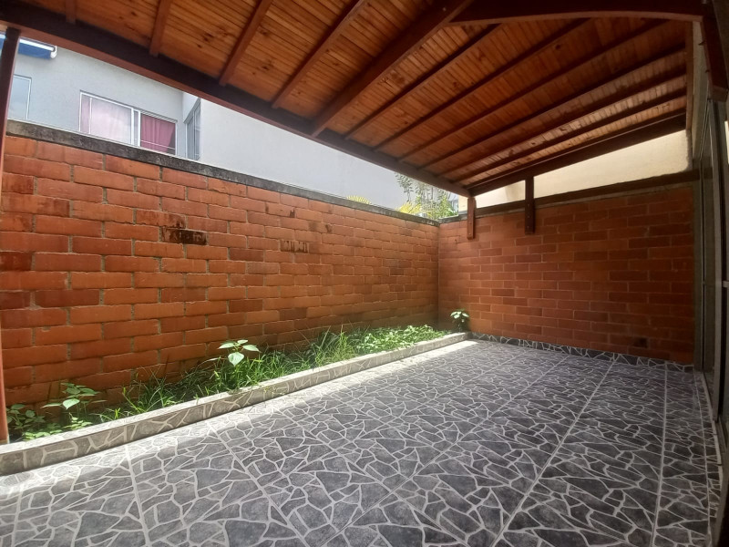 Casa En Arriendo - Ciudad Country, Cali