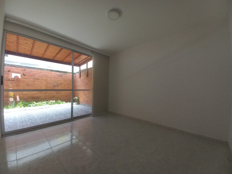 Casa En Arriendo - Ciudad Country, Cali