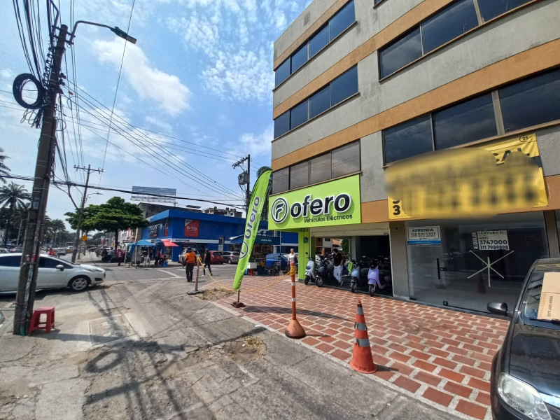 Local En Arriendo - Avenida Roosevelt, Cali