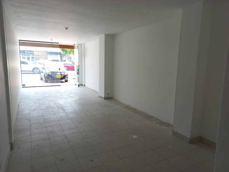 Local En Arriendo - Avenida Roosevelt, Cali