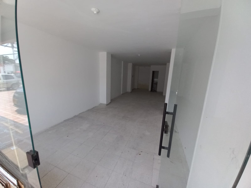 Local En Arriendo - Avenida Roosevelt, Cali