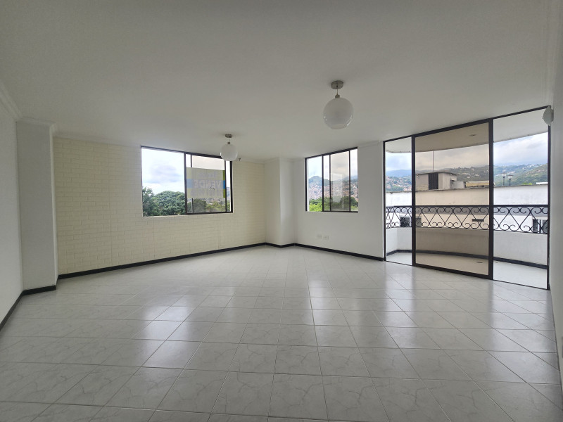 Apartamento En Venta - El Refugio, Cali