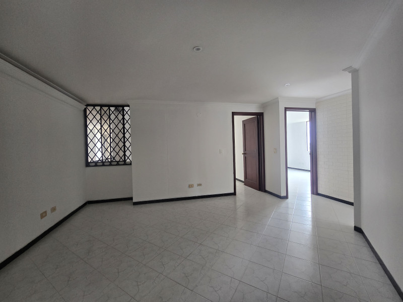 Apartamento En Venta - El Refugio, Cali