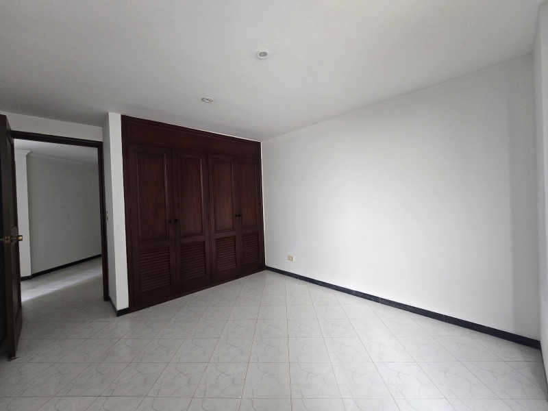 Apartamento En Venta - El Refugio, Cali