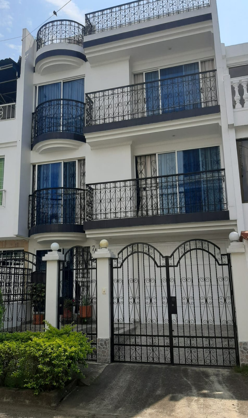 Casa En Venta - Caney, Cali