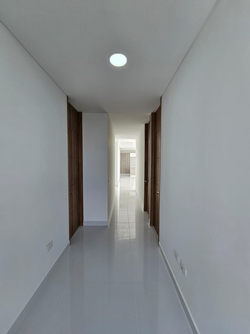 Apartamento En Venta - Ciudad Jardín, Cali