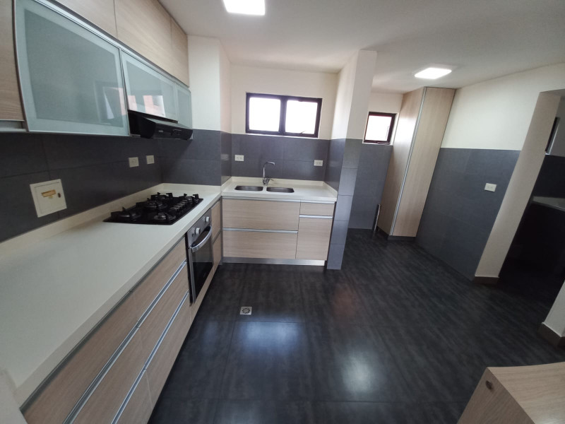 Apartamento En Venta - Tequendama, Cali