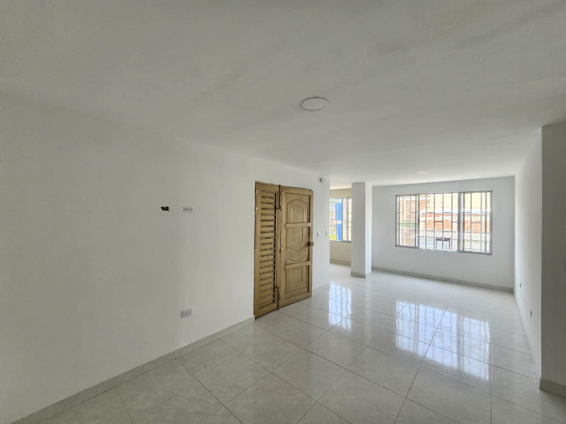 Apartamento En Arriendo - Ciudad 2000, Cali