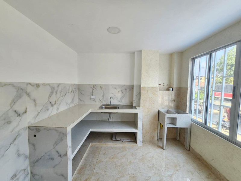 Local En Arriendo - Ciudad 2000, Cali