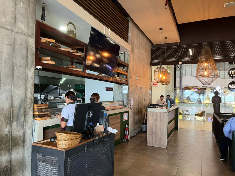 Local En Arriendo - Santa Mónica Residencial, Cali