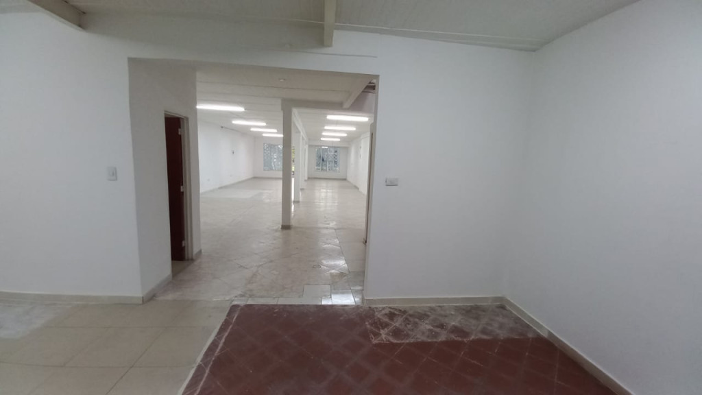 Local En Arriendo - Calima, Cali