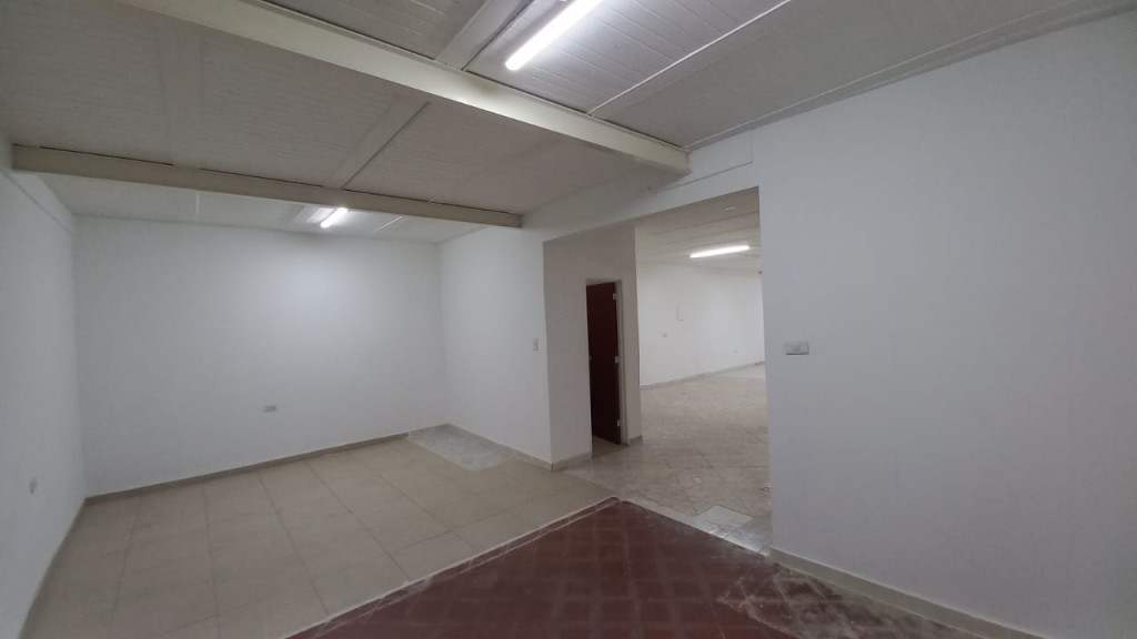 Local En Arriendo - Calima, Cali