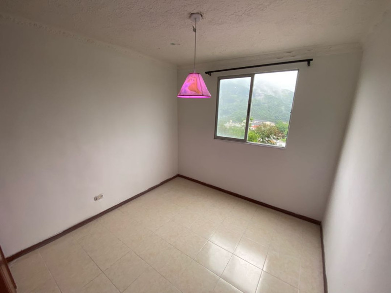 Apartamento En Venta - El Aguacatal, Cali
