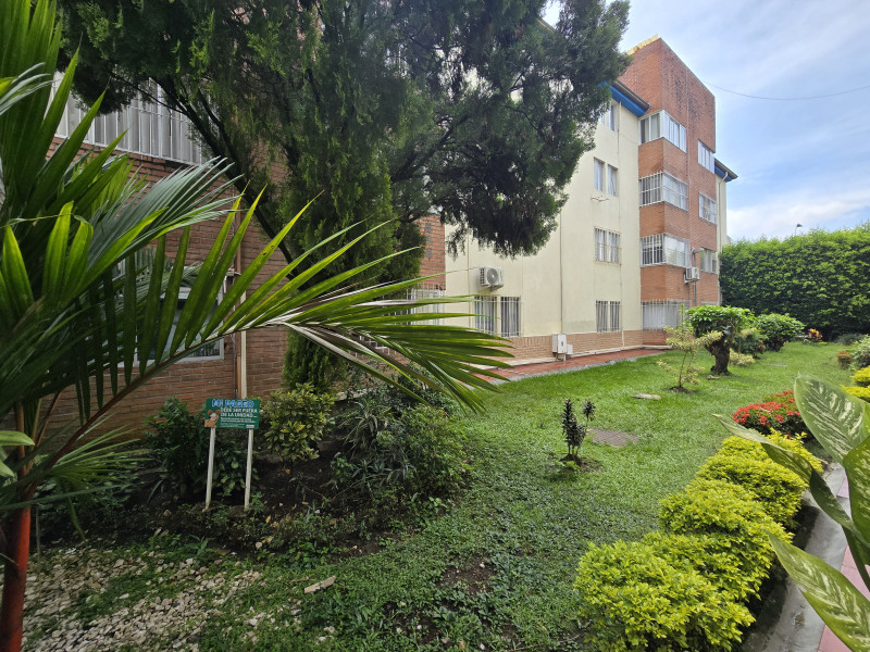 Apartamento En Venta - Cañaveralejo - Seguros Patria, Cali