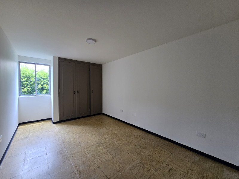 Apartamento En Venta - Cañaveralejo - Seguros Patria, Cali