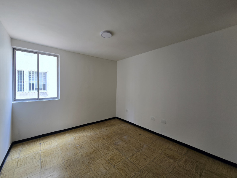 Apartamento En Venta - Cañaveralejo - Seguros Patria, Cali