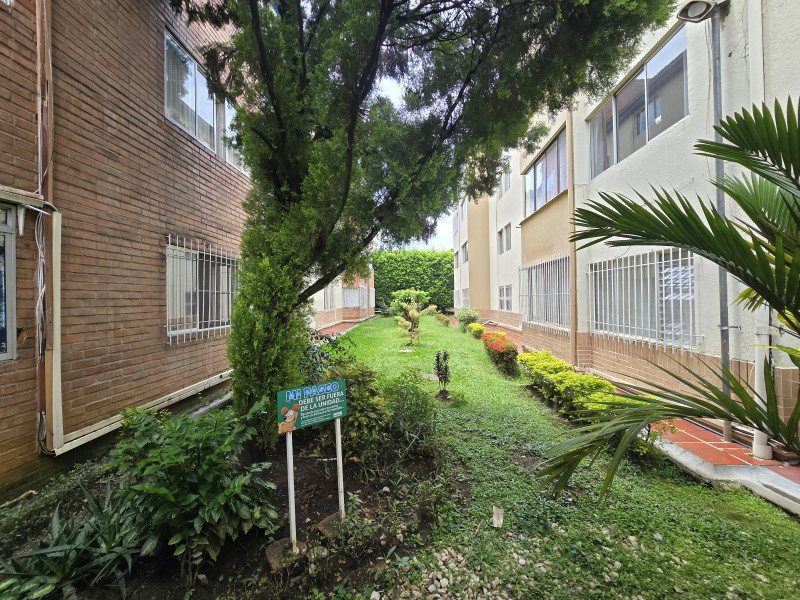 Apartamento En Venta - Cañaveralejo - Seguros Patria, Cali