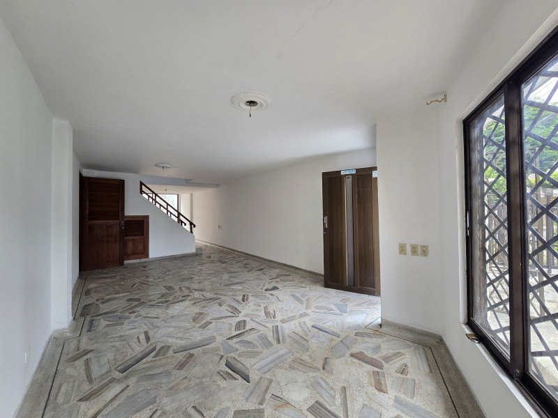 Casa En Venta - Nueva Tequendama , Cali