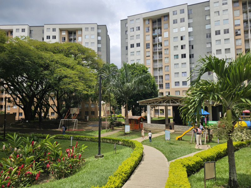 Apartamento En Arriendo - Aguacatal, Cali