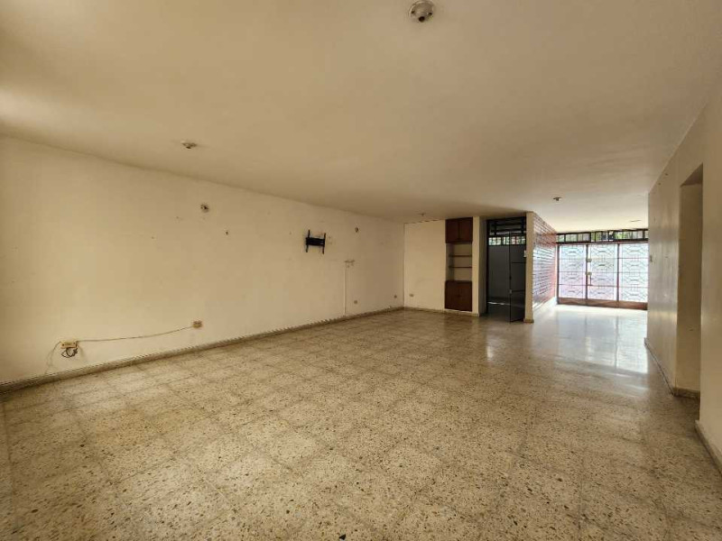 Casa En Venta - El Bosque, Cali