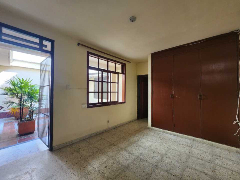 Casa En Venta - El Bosque, Cali