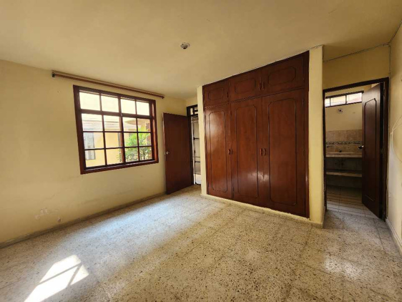 Casa En Venta - El Bosque, Cali