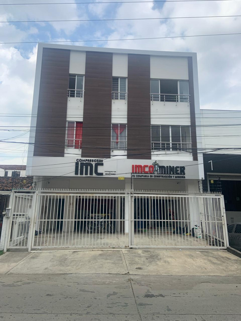 Bodega En Arriendo - Prados Del Norte, Cali