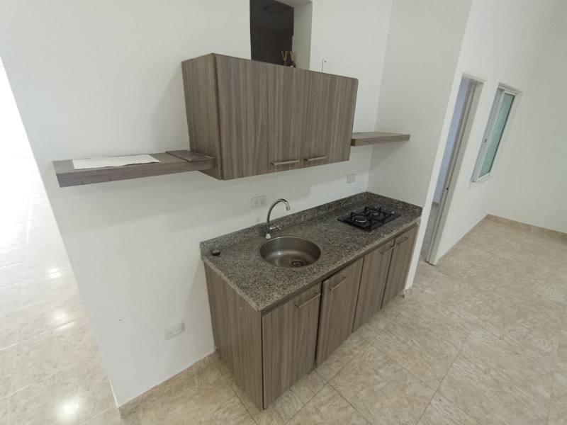 Bodega En Arriendo - Prados Del Norte, Cali