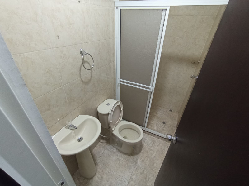 Bodega En Arriendo - Prados Del Norte, Cali