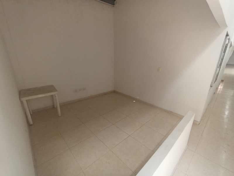 Bodega En Arriendo - Junín, Cali