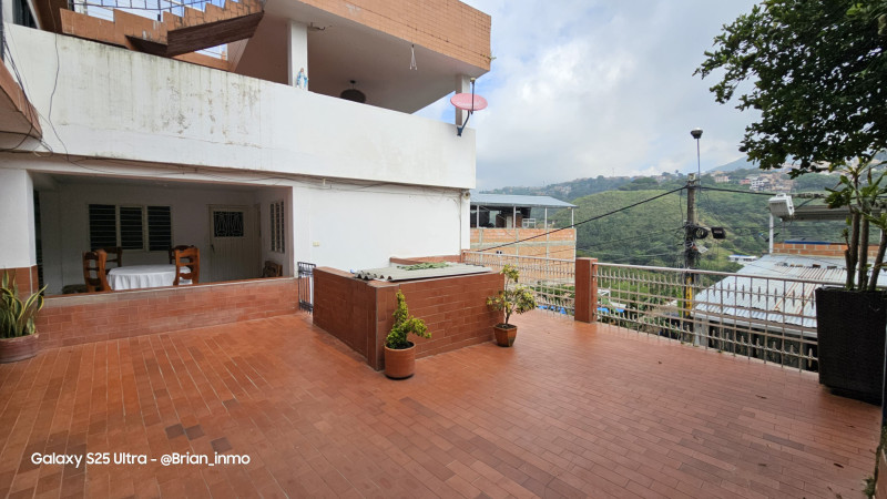 Casa En Arriendo - Santa Rita, Cali