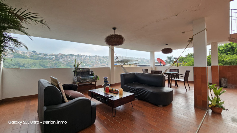 Casa En Arriendo - Santa Rita, Cali