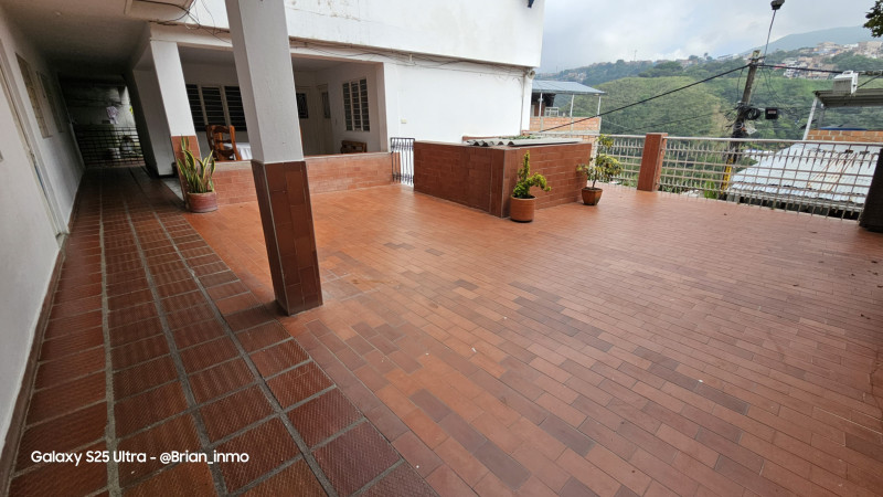 Casa En Arriendo - Santa Rita, Cali