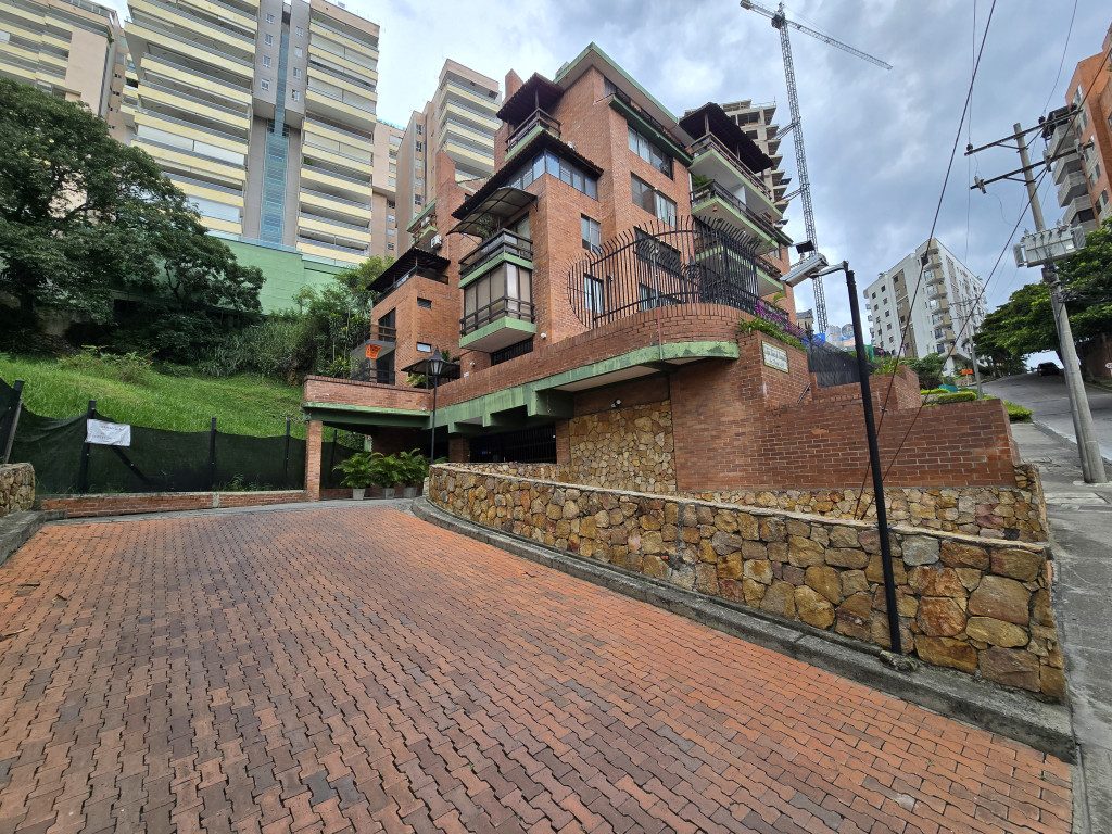 Apartamento En Venta - Normandía, Cali