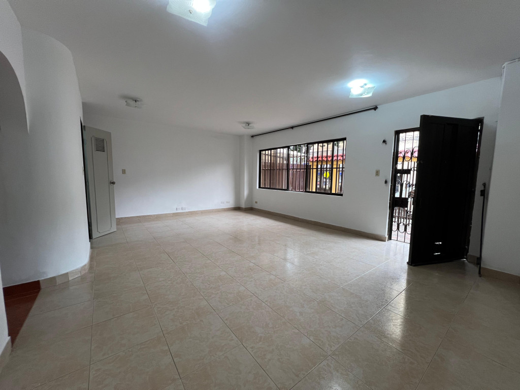 Casa En Arriendo - San Fernando, Cali