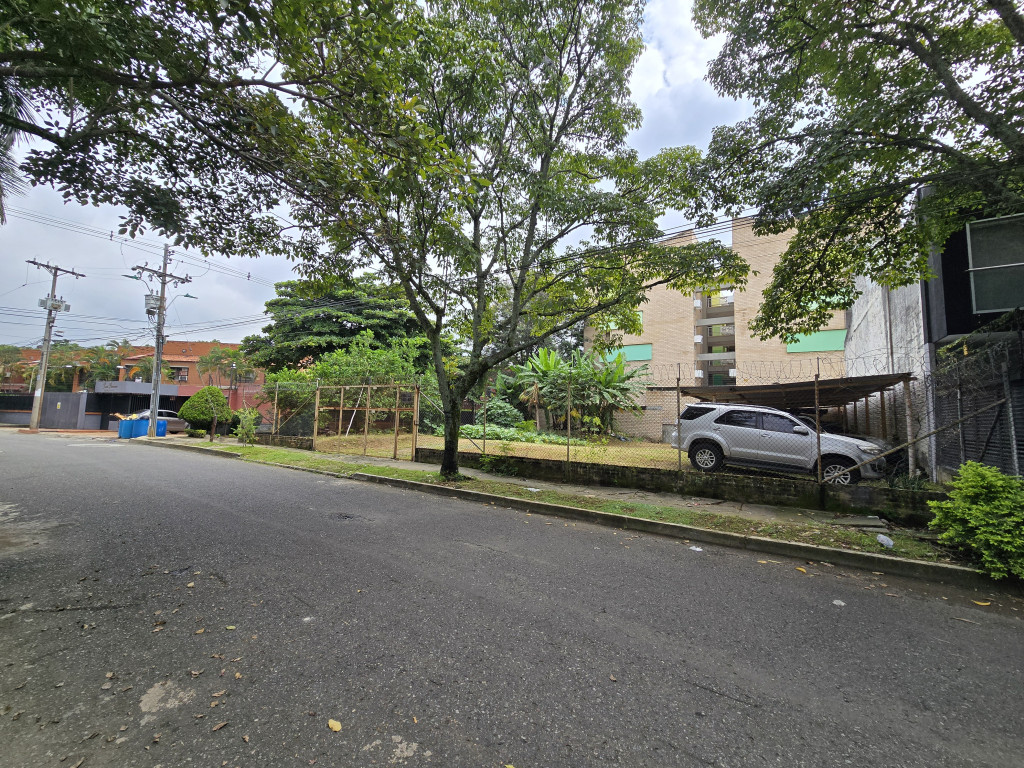 Lote En Venta - El Ingenio, Cali