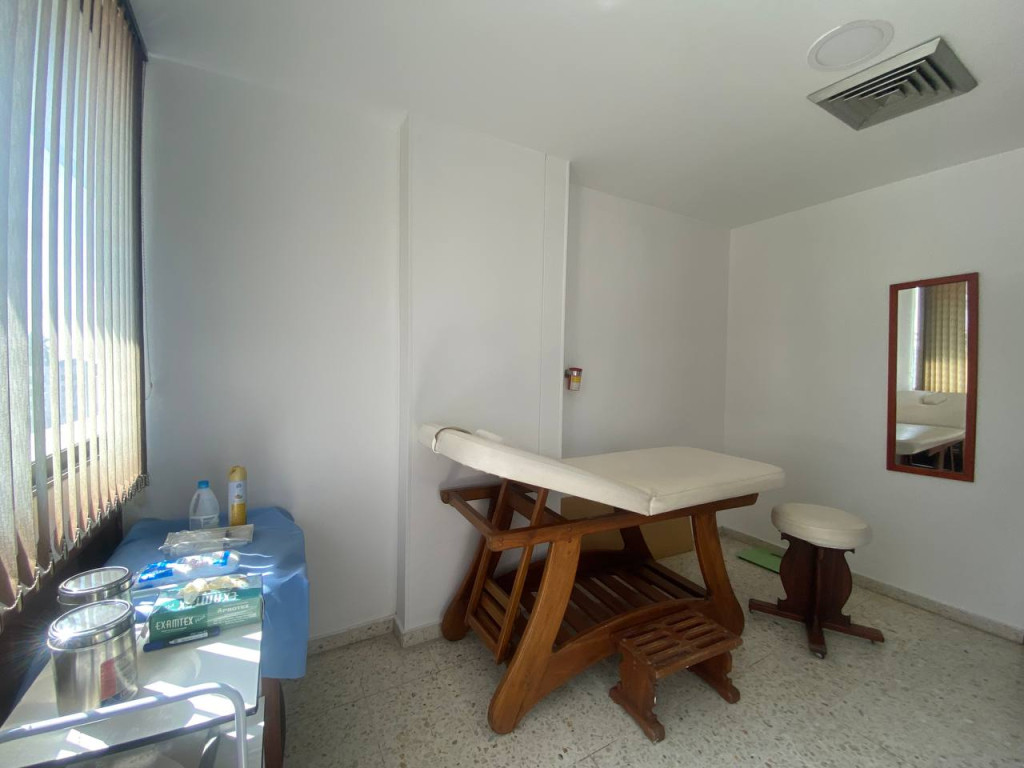 Consultorio En Venta - El Paraíso, Cali