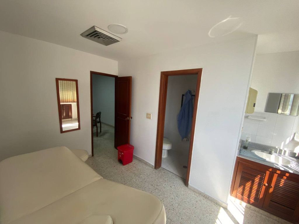 Consultorio En Venta - El Paraíso, Cali