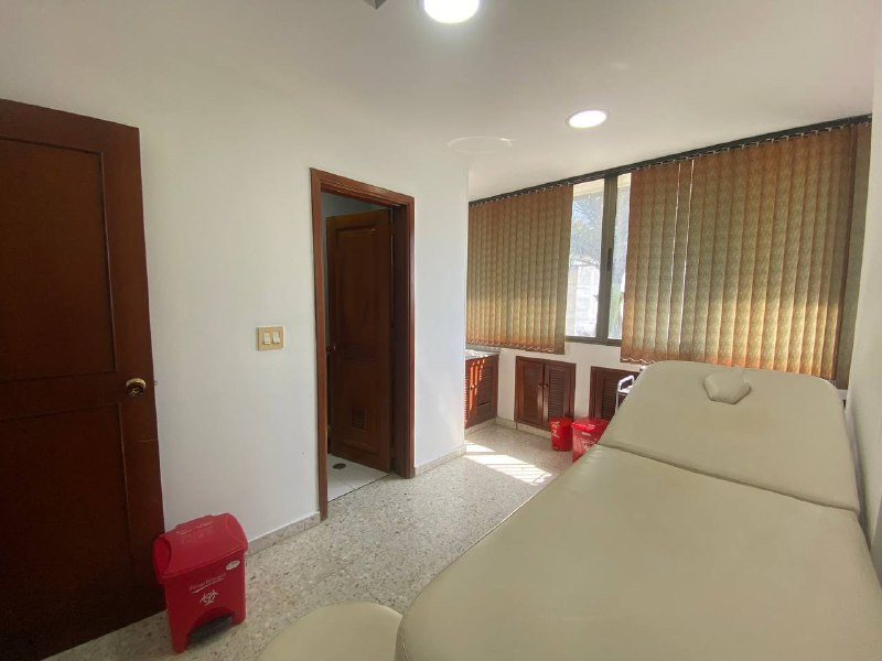 Consultorio En Venta - El Paraíso, Cali