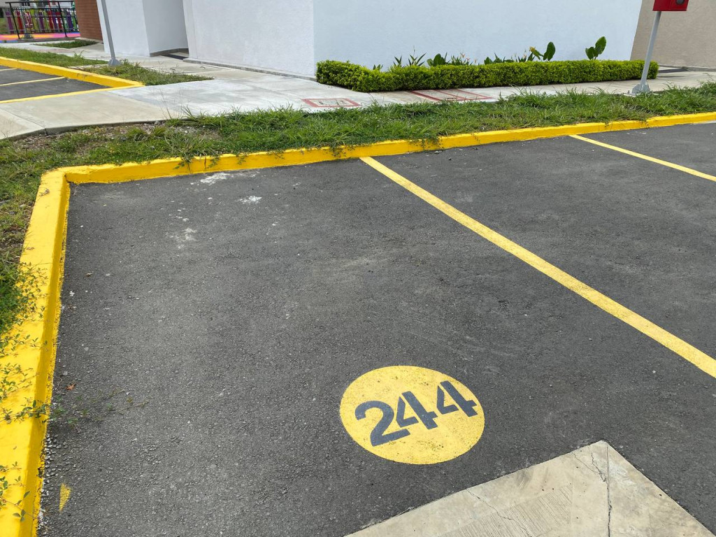 Apartamento En Venta - Bochalema, Cali