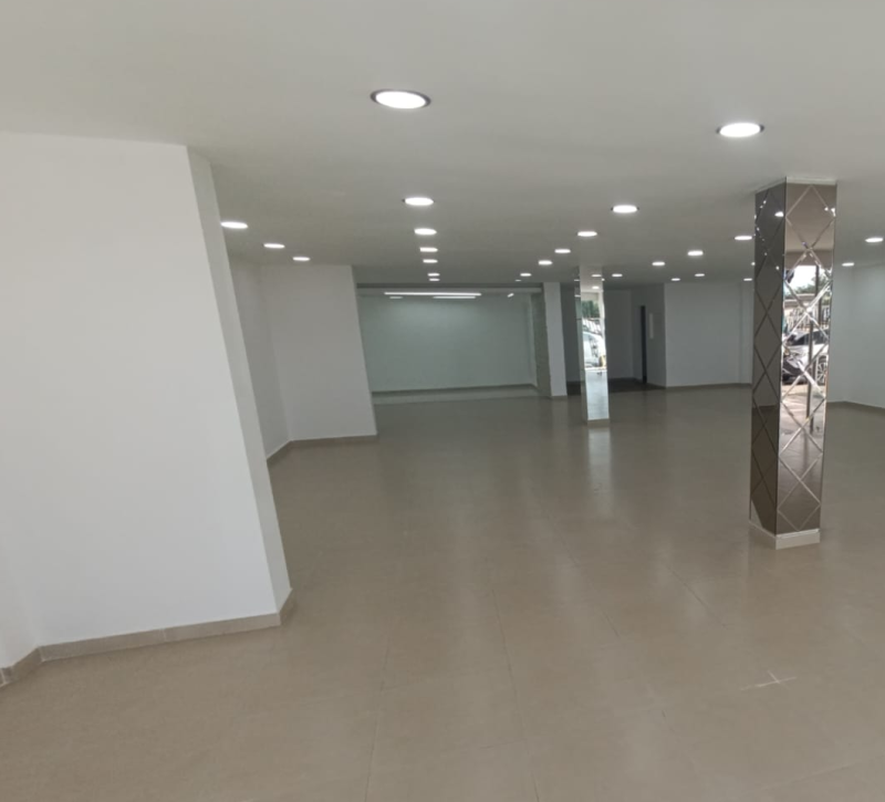 Edificio En Arriendo - Ciudad Jardín, Cali