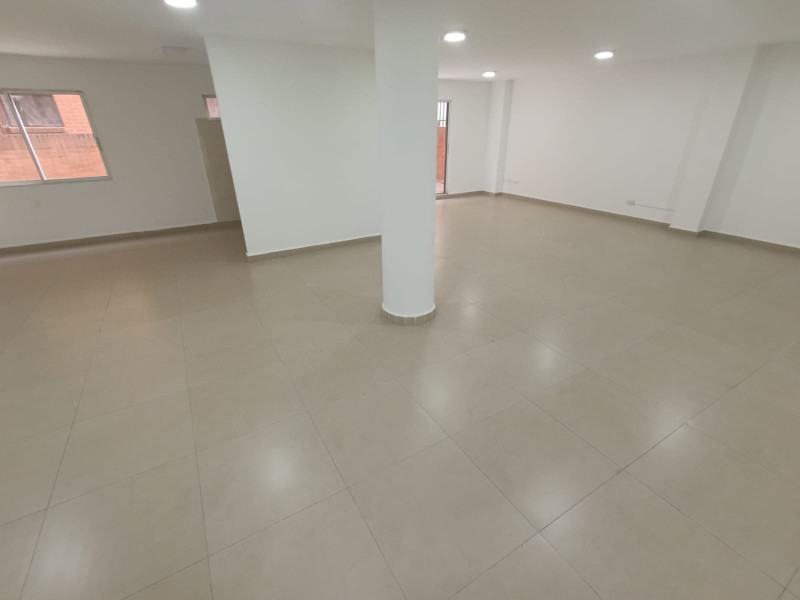 Edificio En Arriendo - Ciudad Jardín, Cali