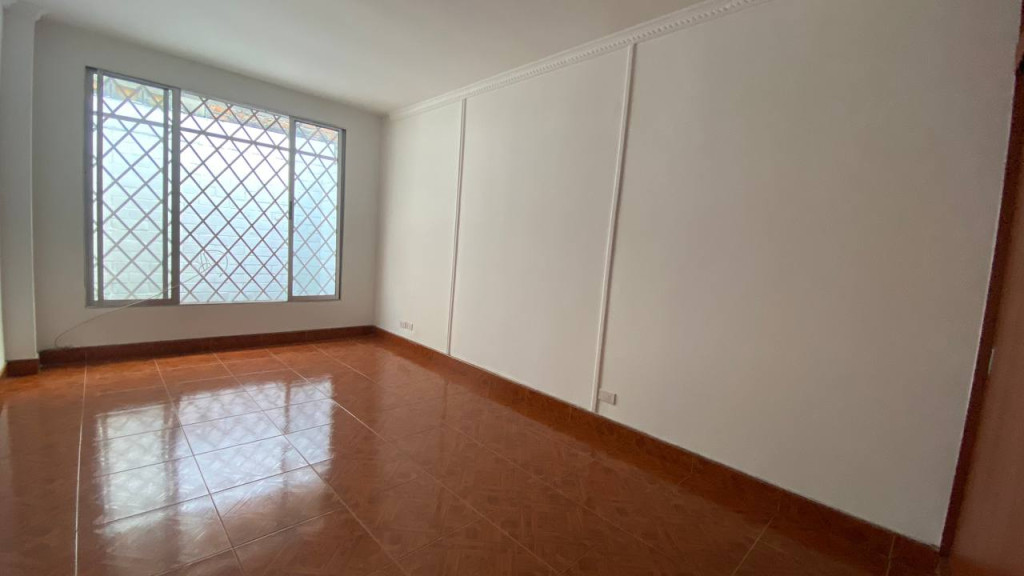 Casa En Venta - La Esmeralda, Cali