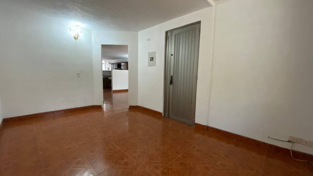 Casa En Venta - La Esmeralda, Cali