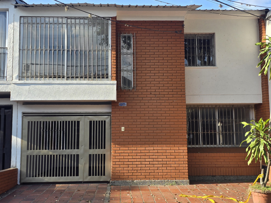 Casa En Venta - Prados Del Norte, Cali