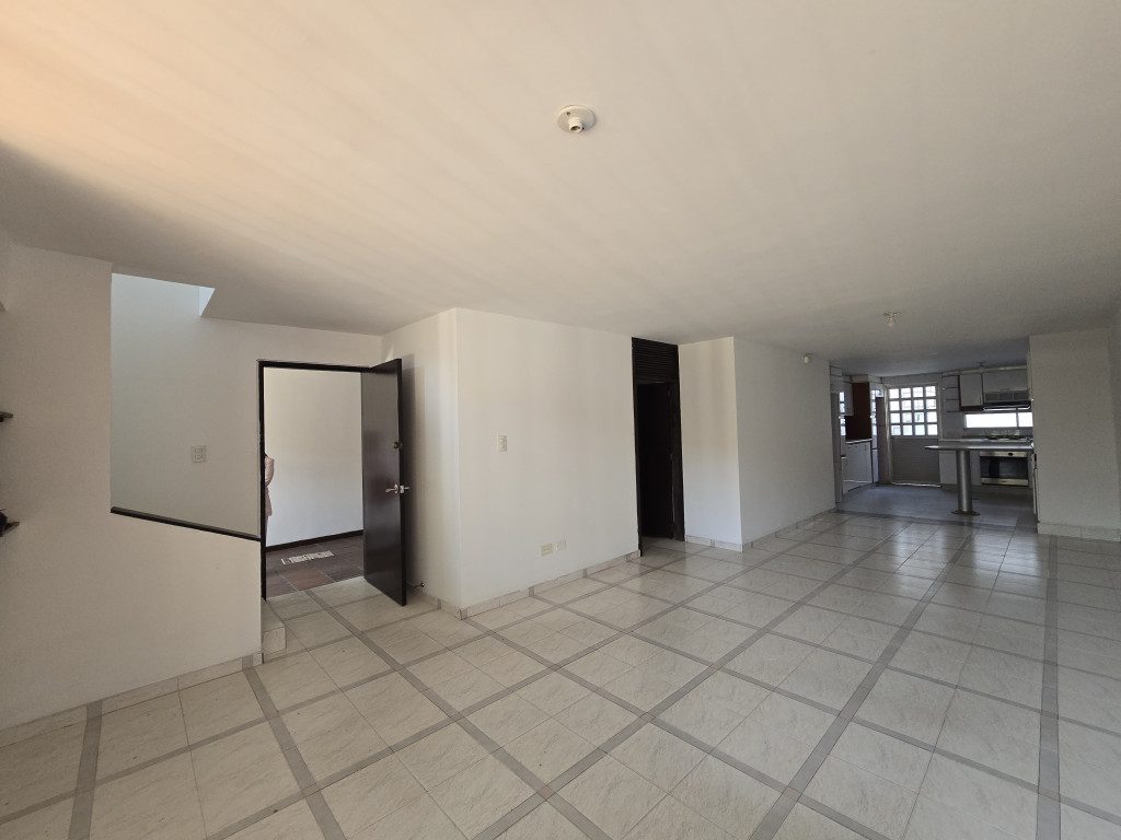 Casa En Venta - Prados Del Norte, Cali
