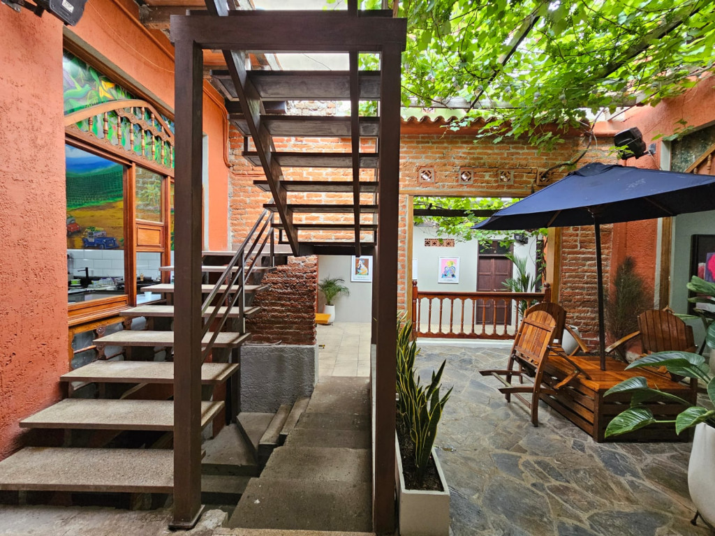 Local En Arriendo - Granada, Cali