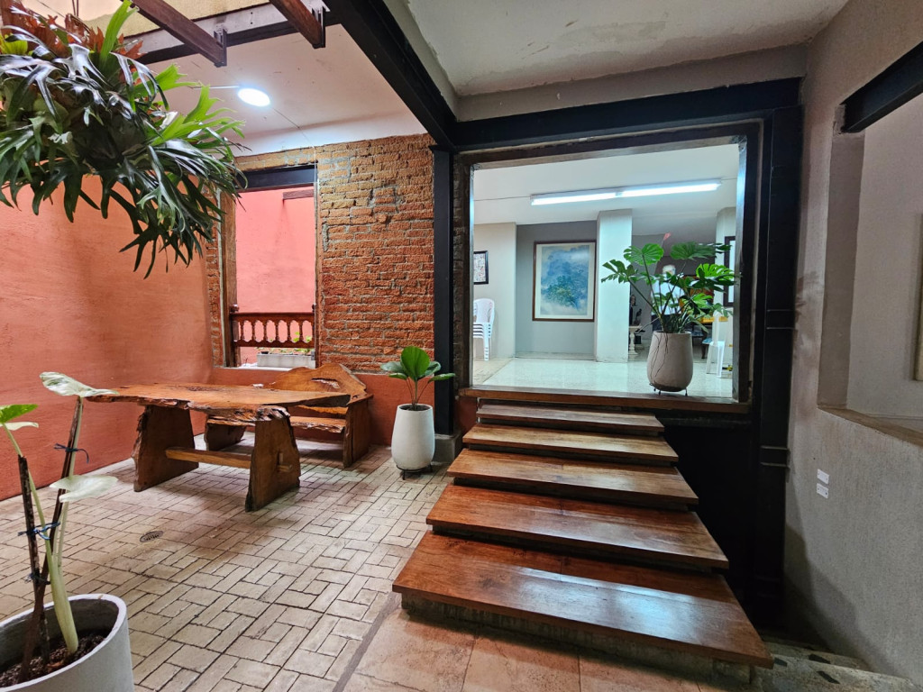 Local En Arriendo - Granada, Cali